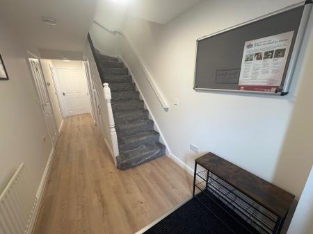 Room Carlisle Close in Corby
