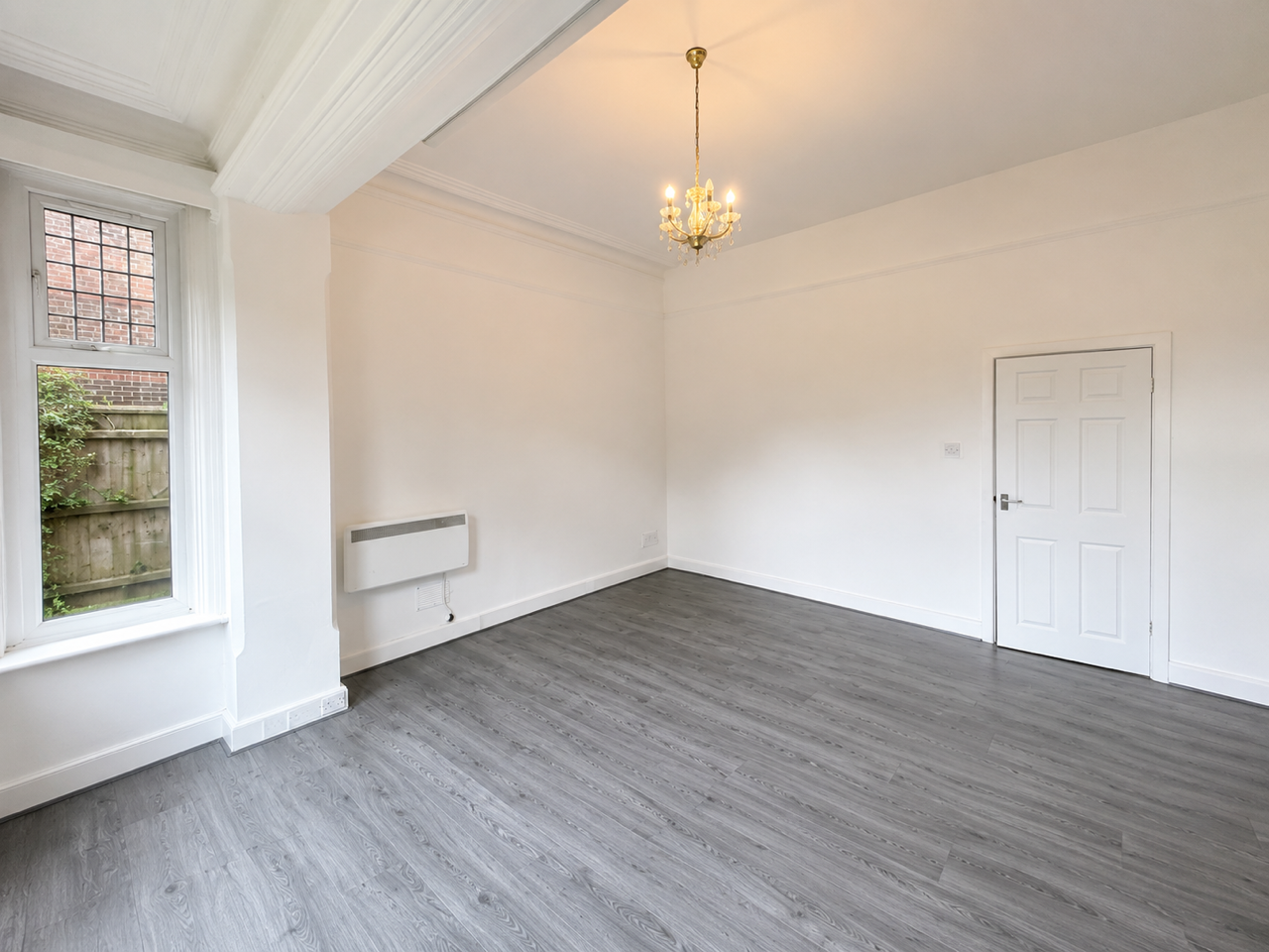 Flat Derby Road in Bournemouth