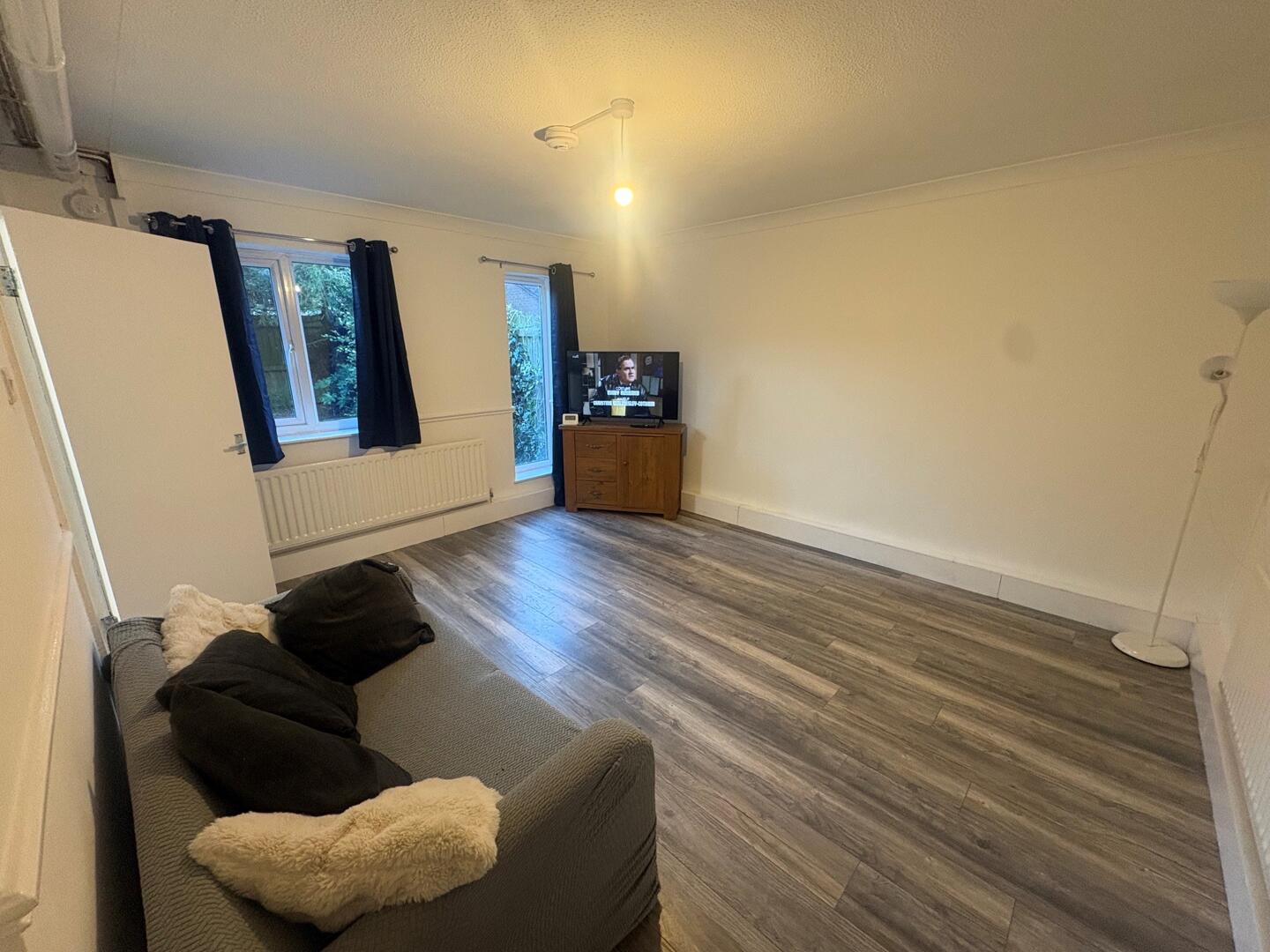 Flat Thistlecroft in Preston