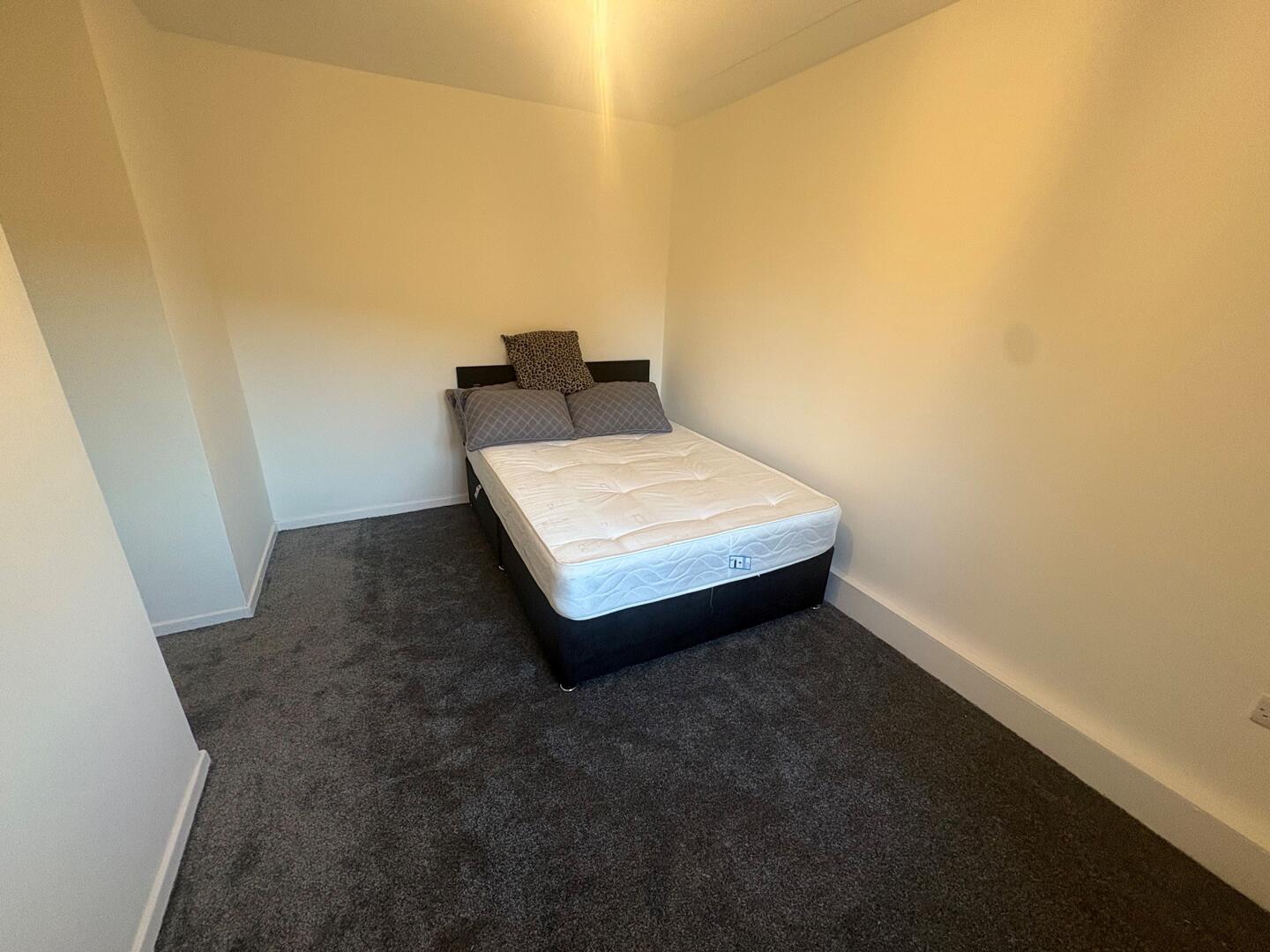 Flat Thistlecroft in Preston