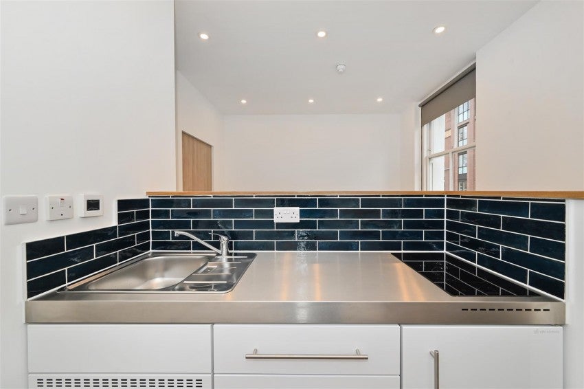Flat Fulham Road in Greater London