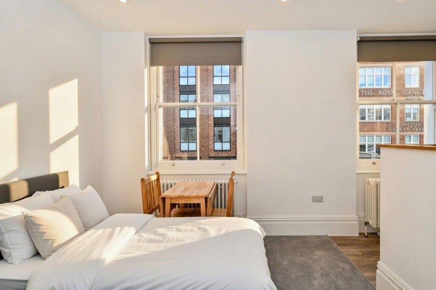 Flat Fulham Road in Greater London