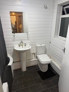 Room Hordern Road in Wolverhampton