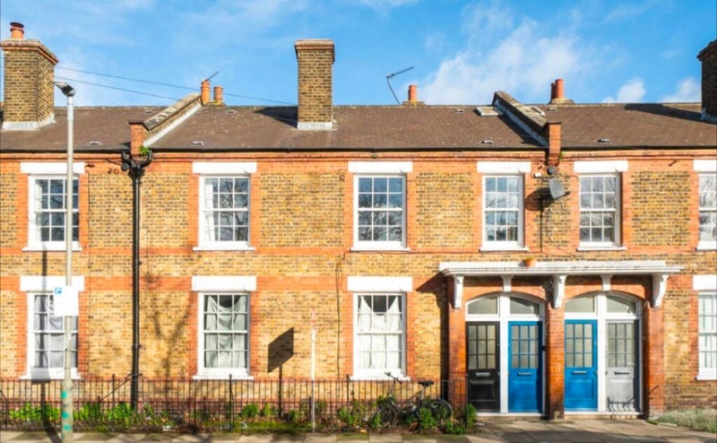 Room Sheepcote Lane in Greater London