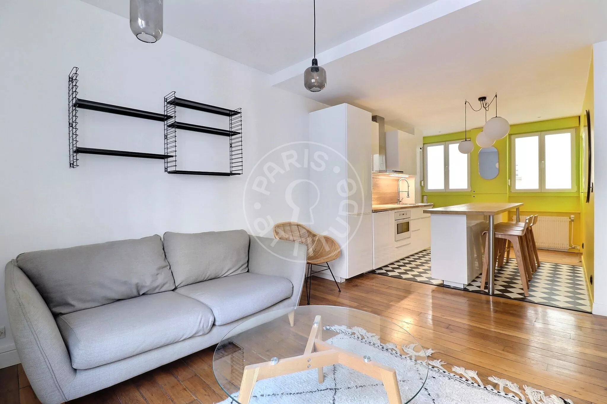 Flat Rue Doudeauville in Paris