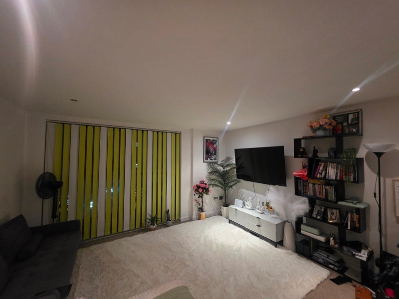 Room Grimwade Street in Ipswich