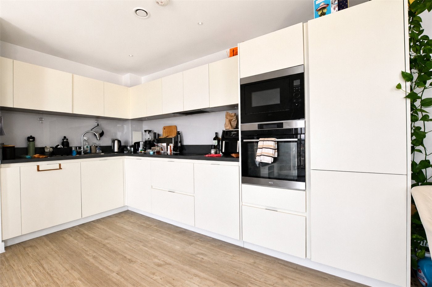 Flat Creekside in Greater London