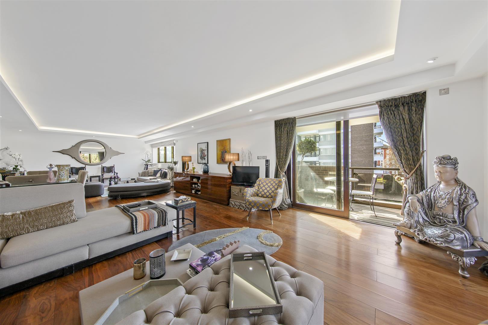 Flat Waverley Place in City of Westminster