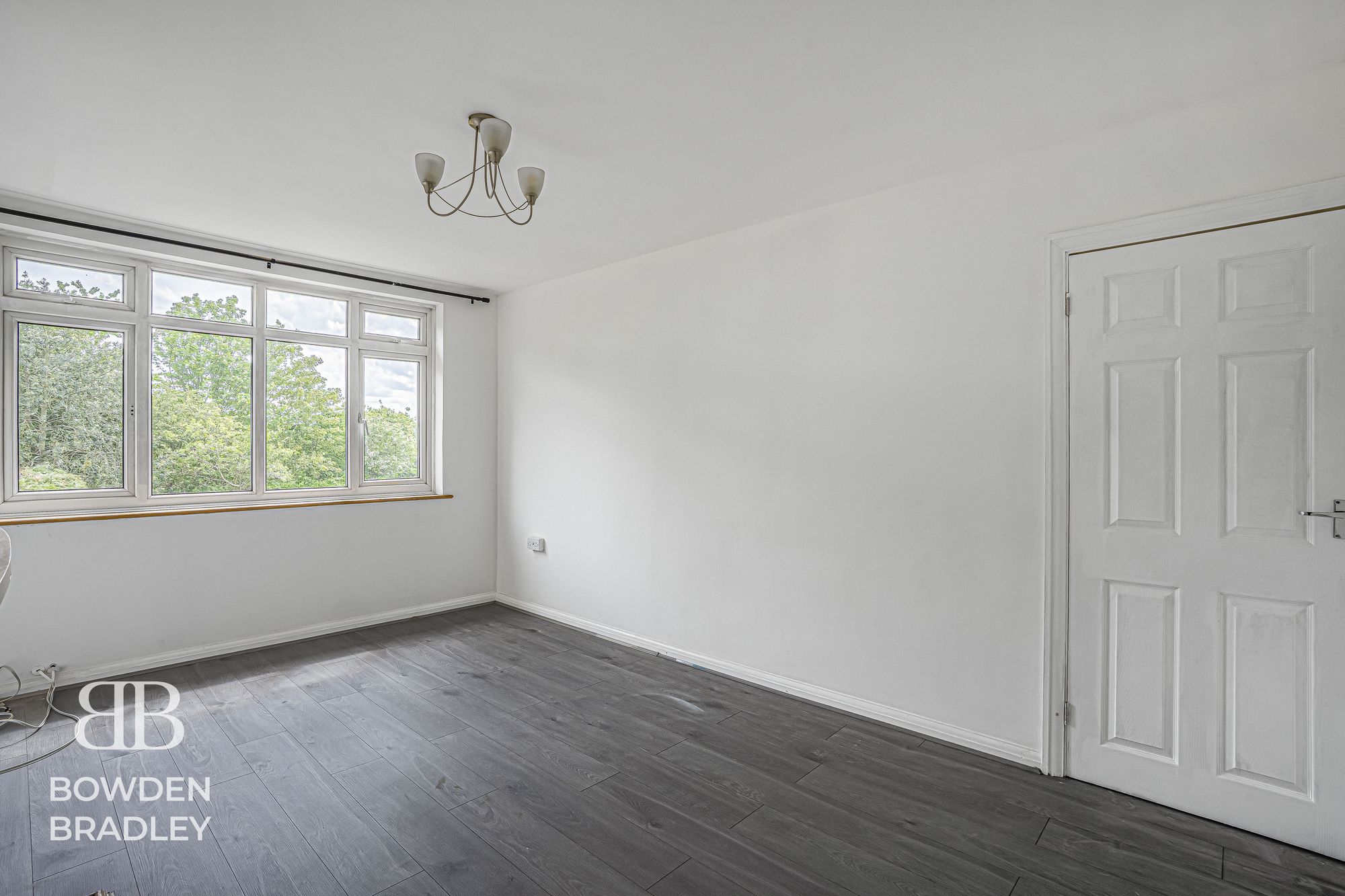 House Walden Way in Greater London