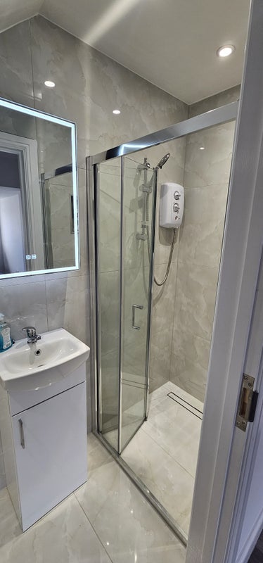 Room Barnes Way in Wexham and Ivers Community Board