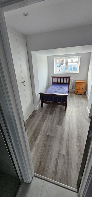 Room Barnes Way in Wexham and Ivers Community Board