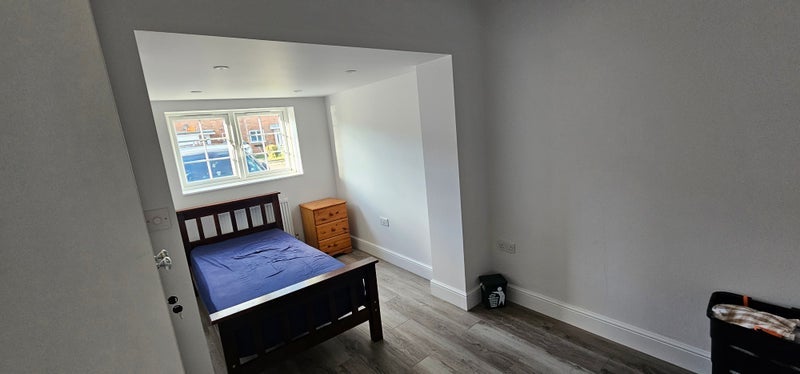 Room Barnes Way in Wexham and Ivers Community Board