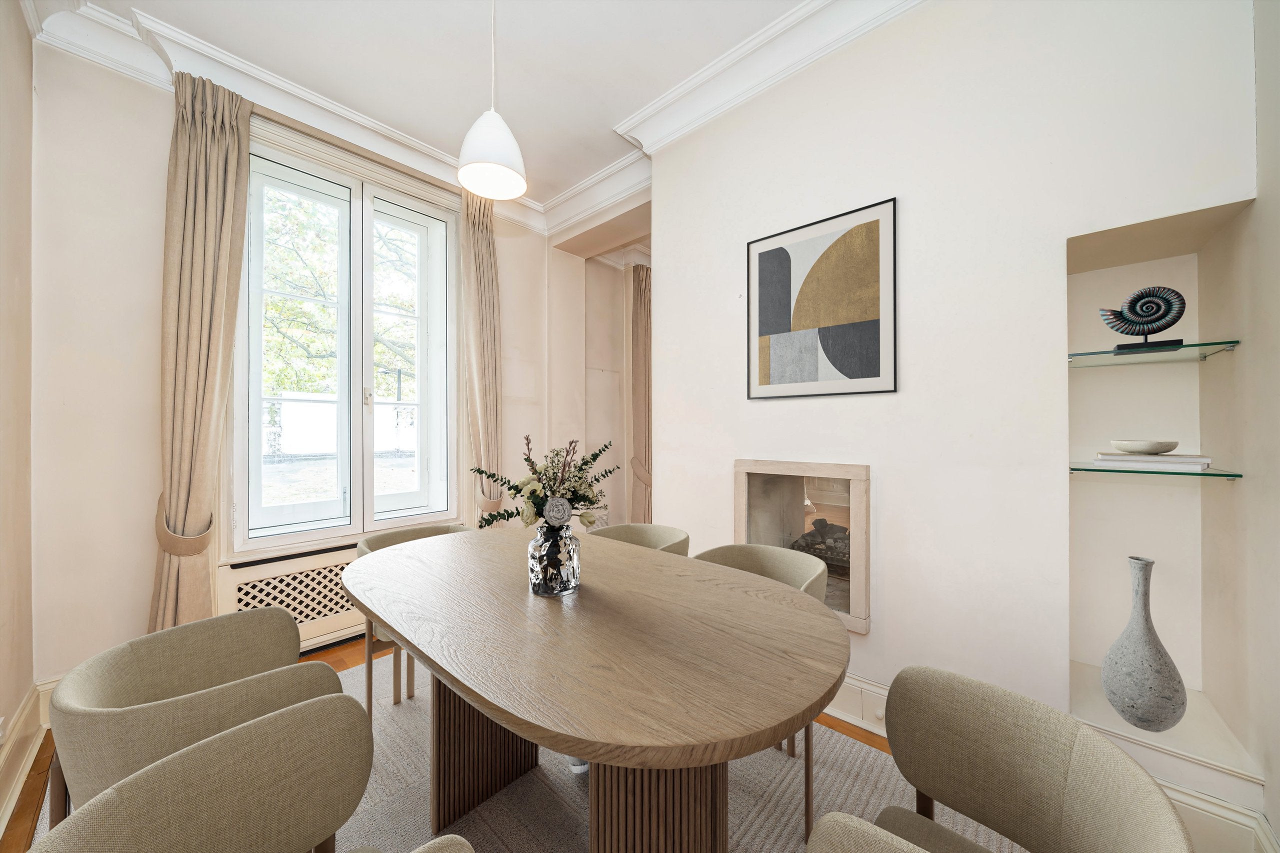 Flat Holland Park Avenue in Greater London