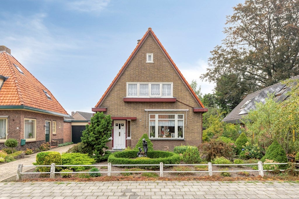 Huis Gelderingen 32 in Steenwijkerwold
