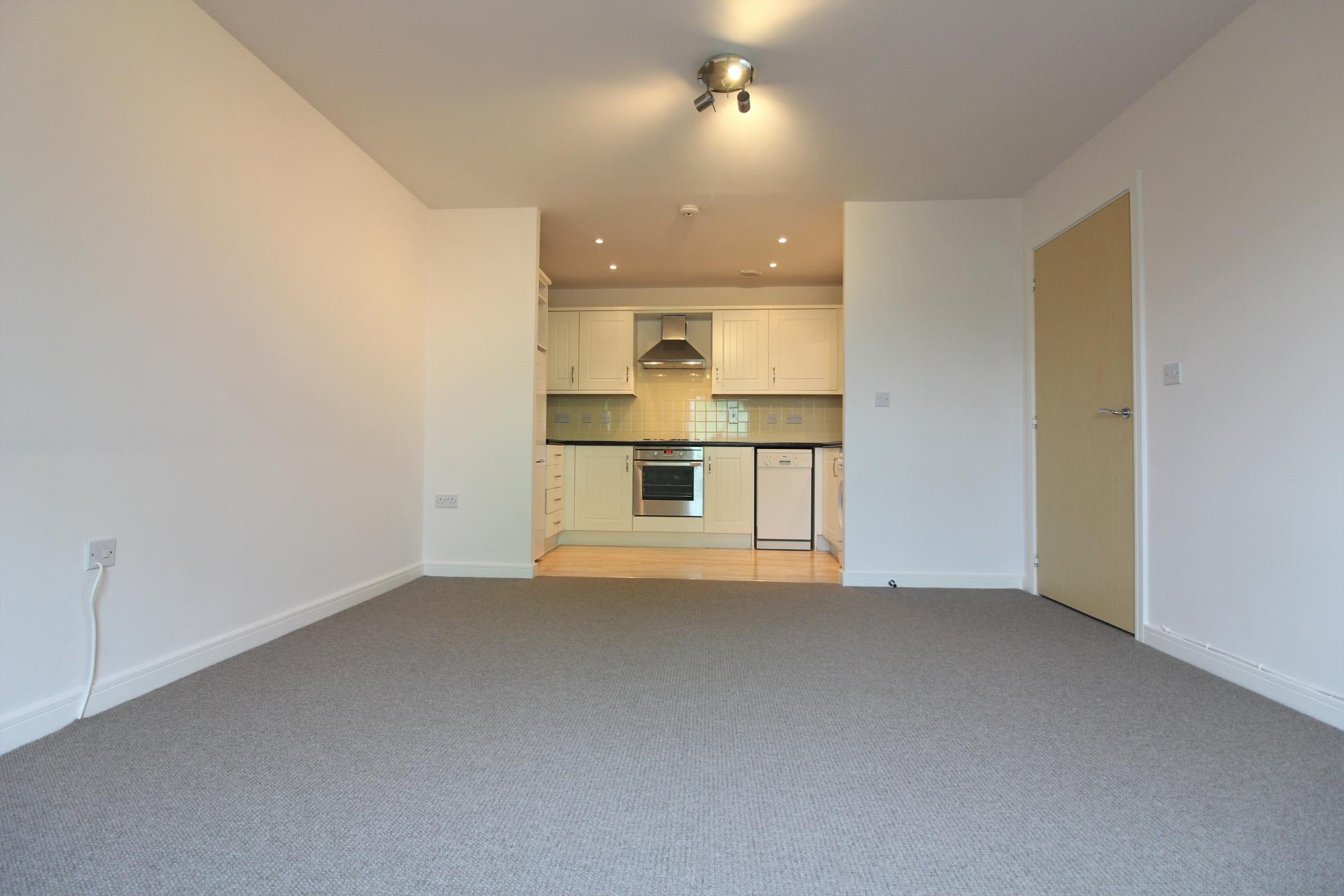 Flat Pool Close in Walton on Thames