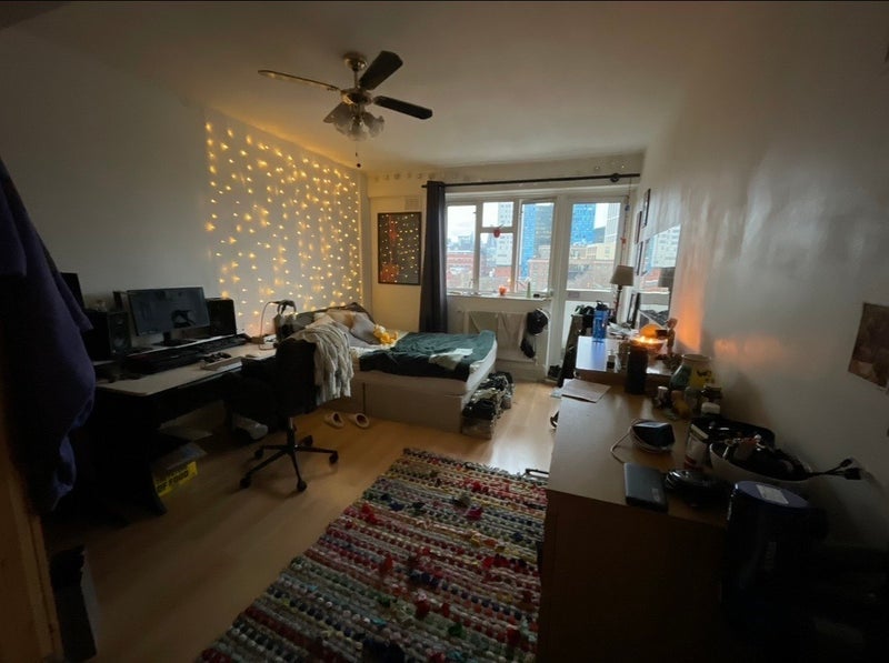 Room Jubilee Street in Greater London