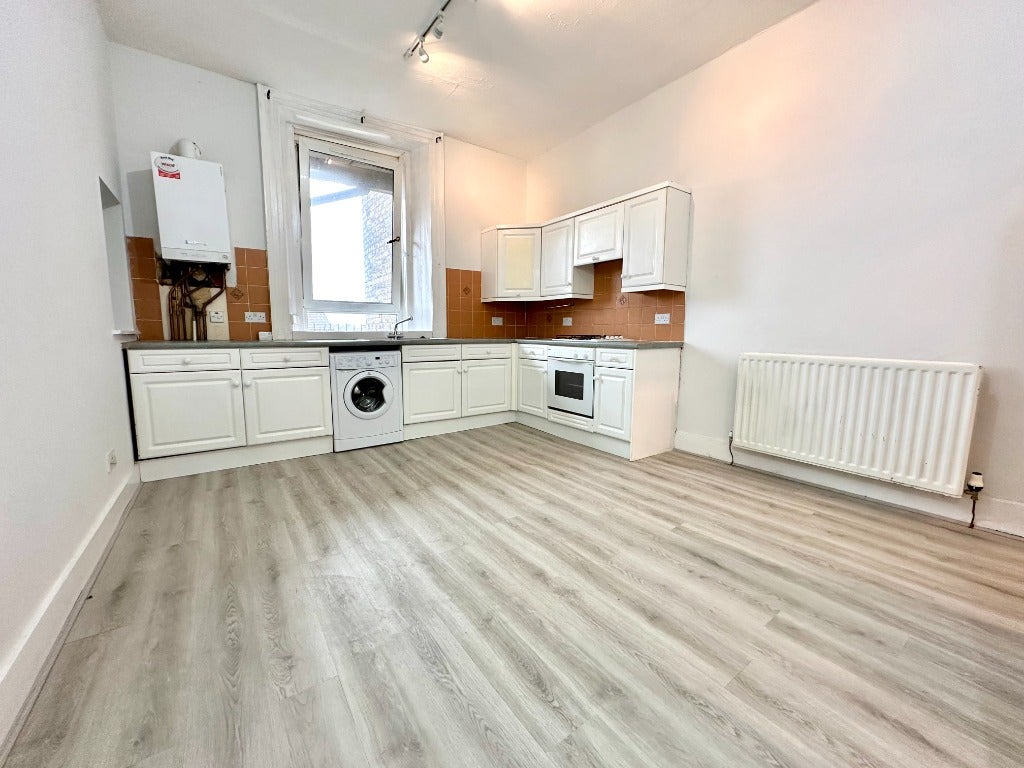 Flat Ramsay Place in City of Edinburgh