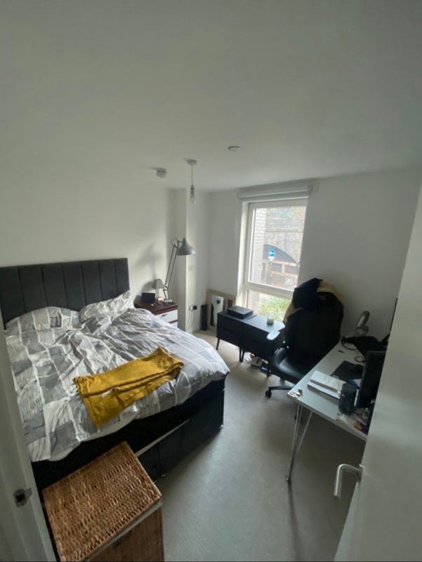 Room Gore Street in Salford