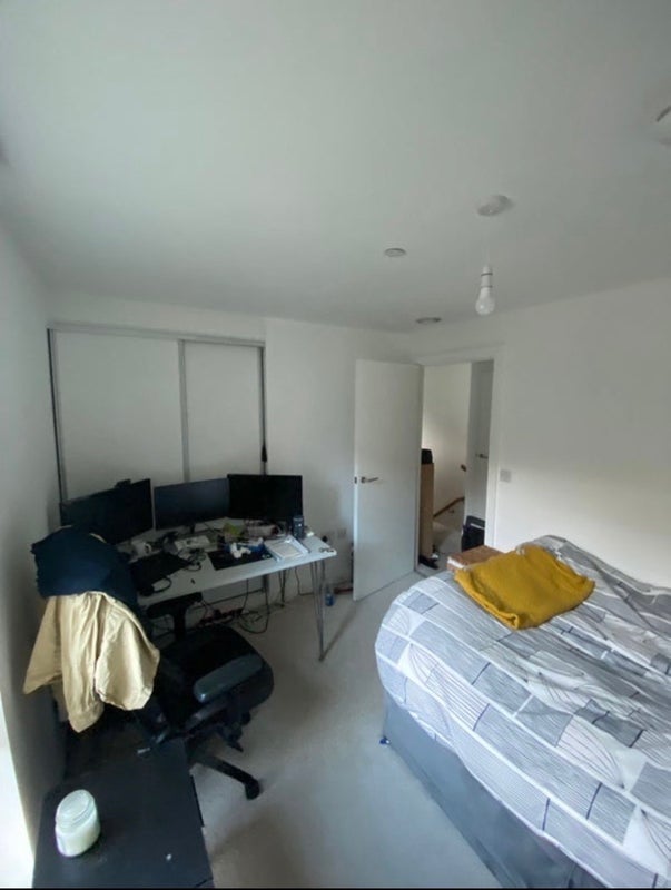 Room Gore Street in Salford