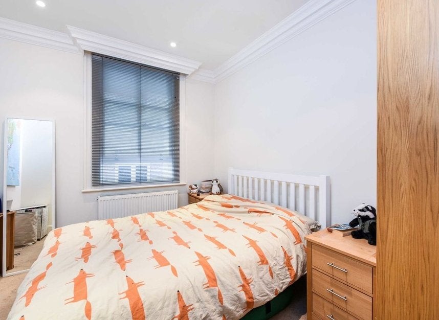 House Elizabeth Mews in Greater London