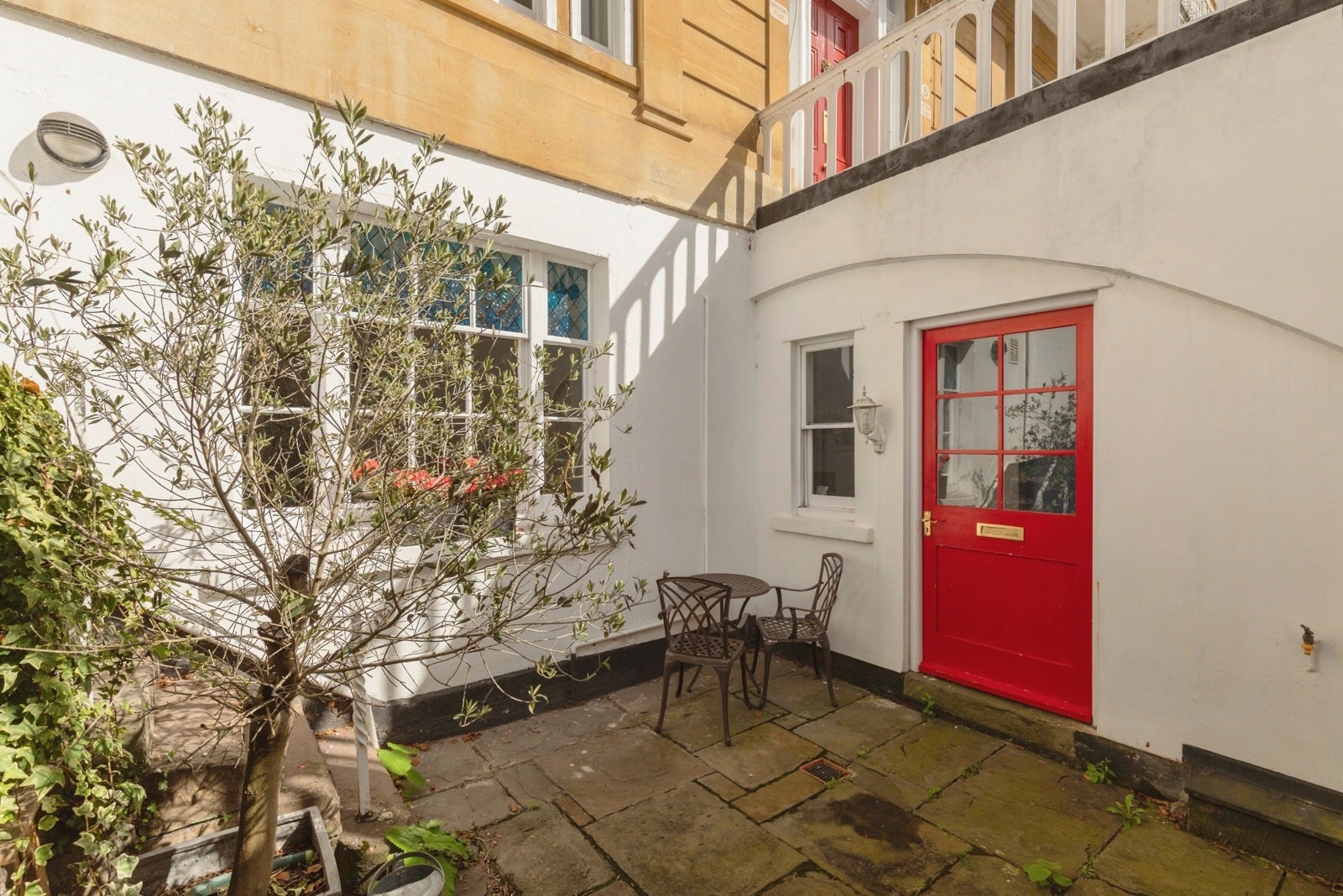 Flat Lansdown Road in Bristol