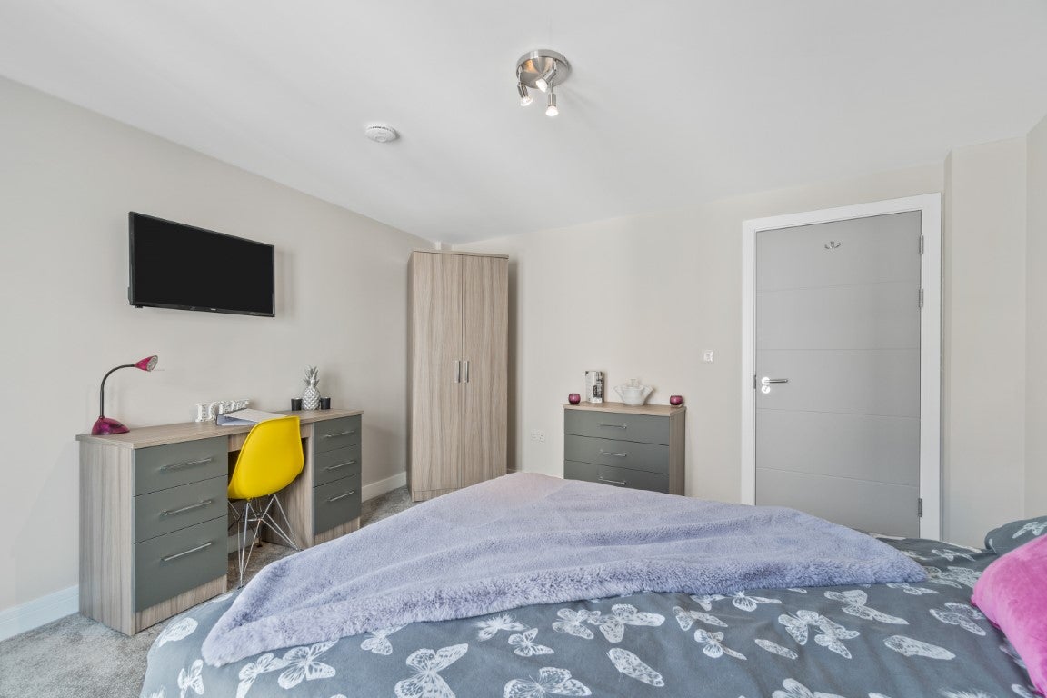 Room Armada Street in Plymouth