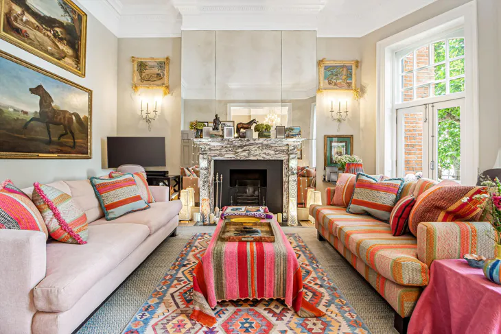 Flat Chelsea Embankment in Greater London