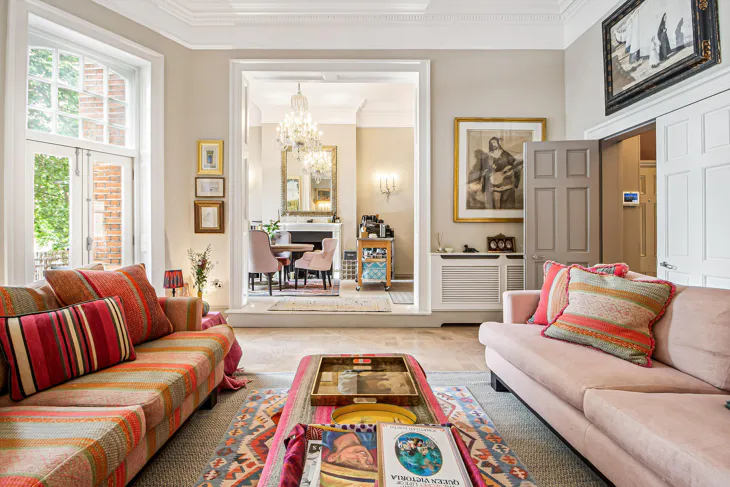 Flat Chelsea Embankment in Greater London