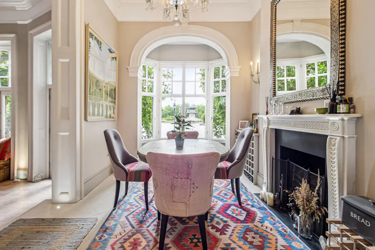 Flat Chelsea Embankment in Greater London
