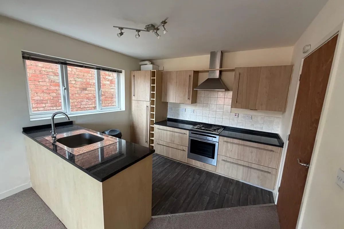 Flat Weedon Road in Northampton