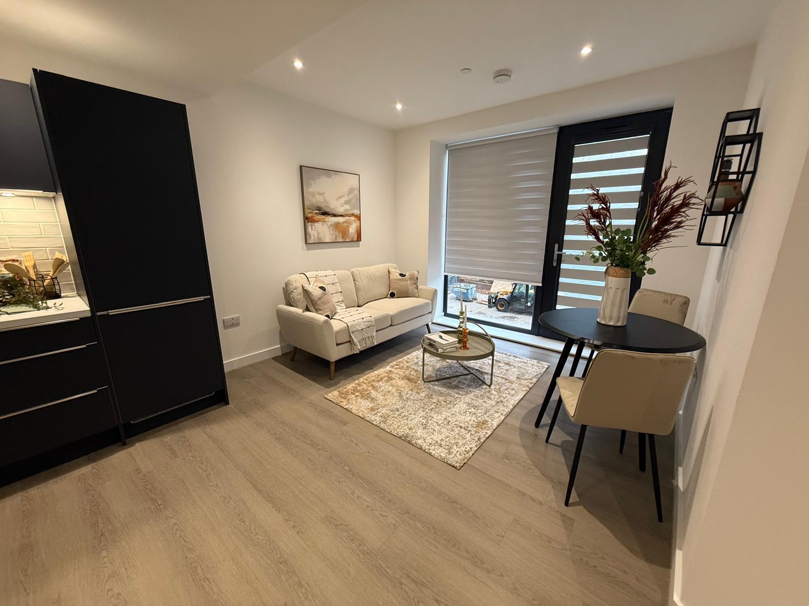 Flat Silbury Boulevard in Milton Keynes