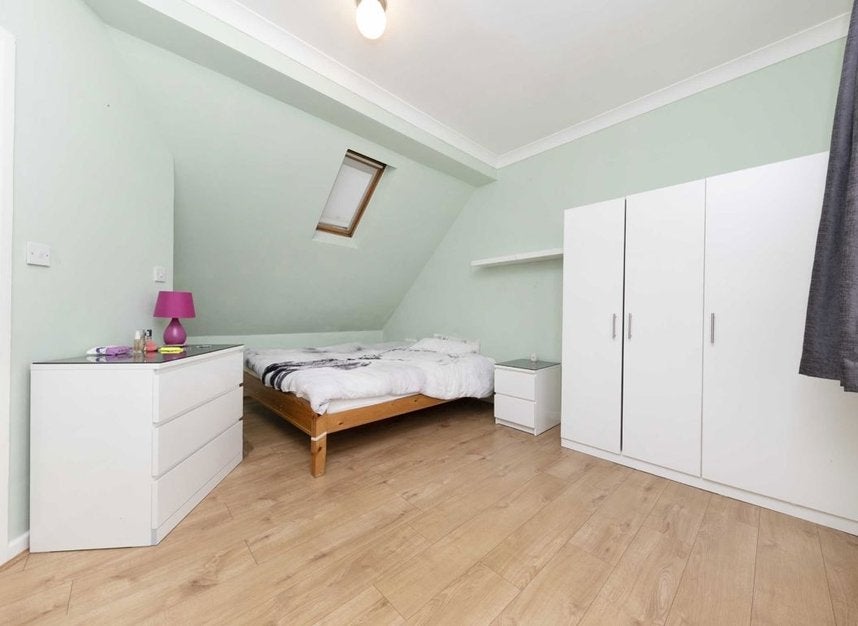 House Gladstone Mews in Greater London