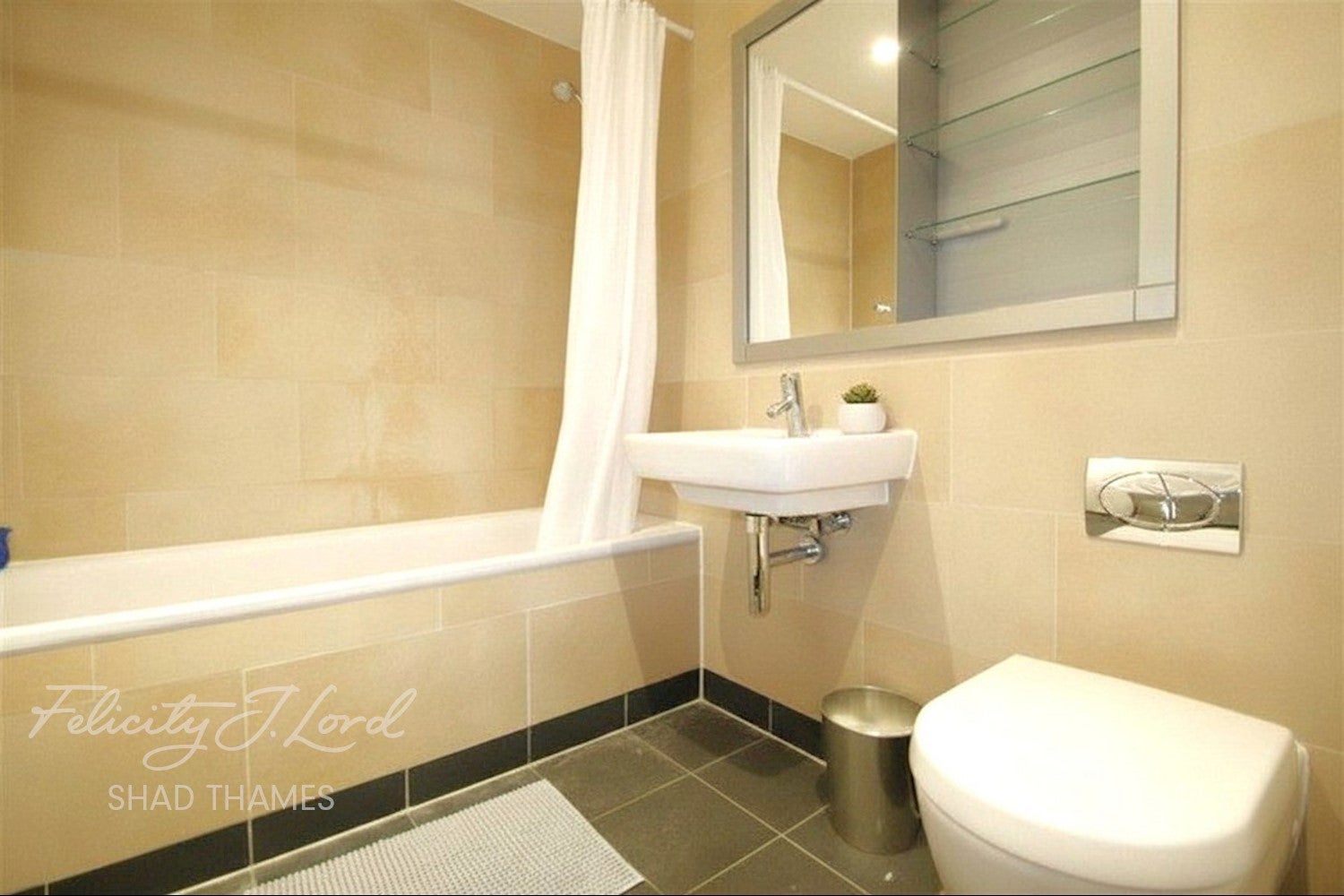 Flat George Row in Greater London