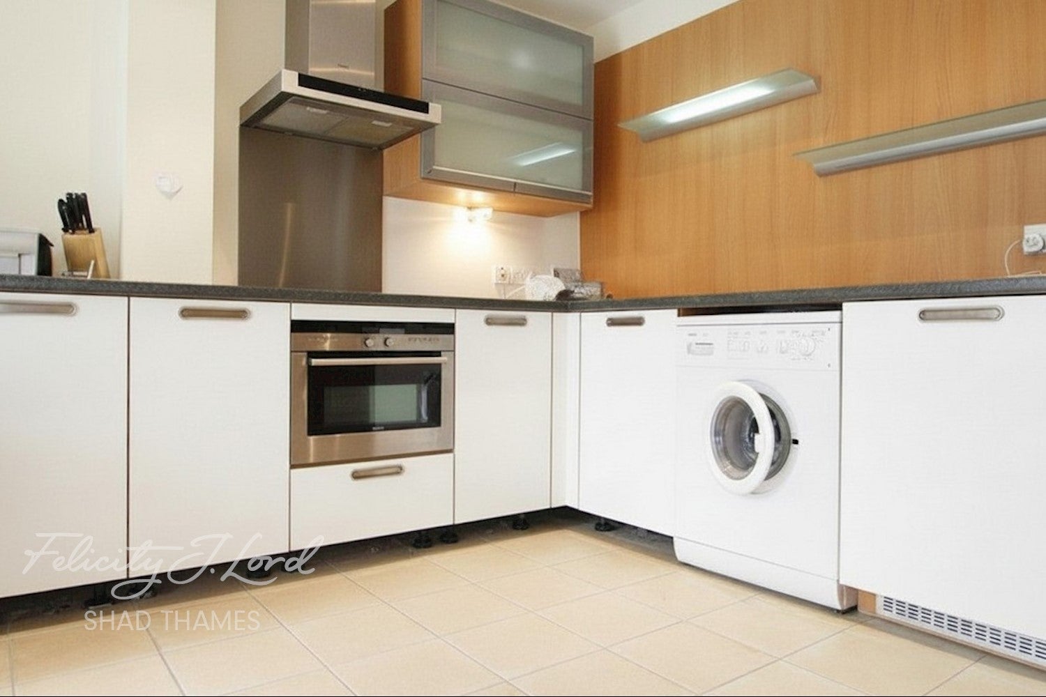 Flat George Row in Greater London