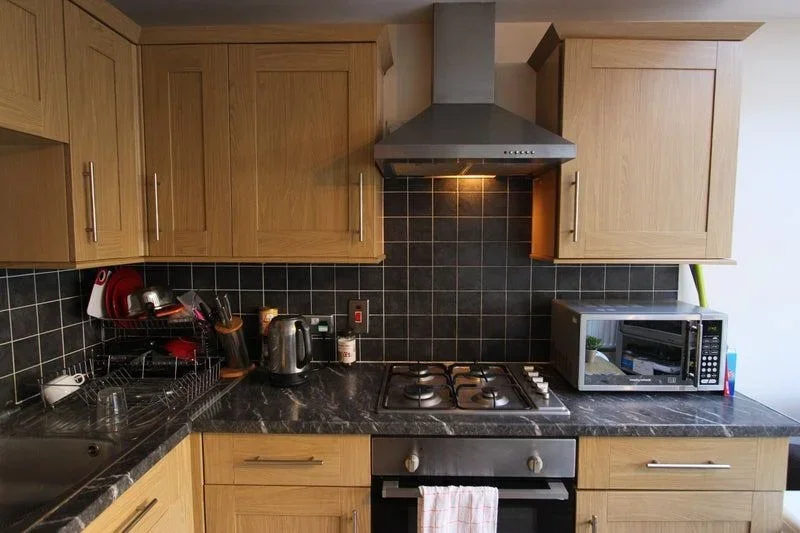 Room Willis Road in Greater London