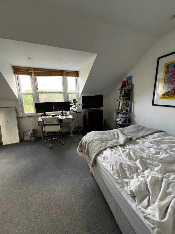 Room Fellows Road in Greater London