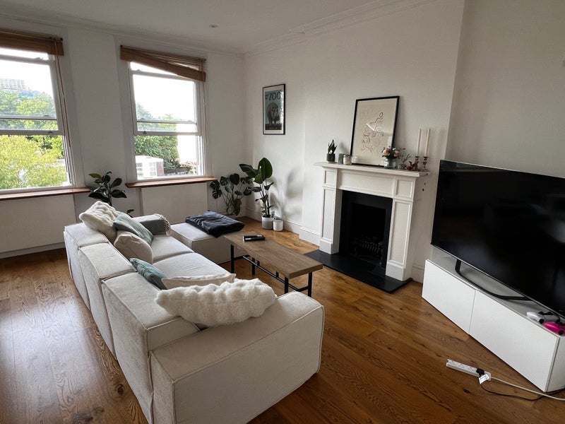 Room Fellows Road in Greater London