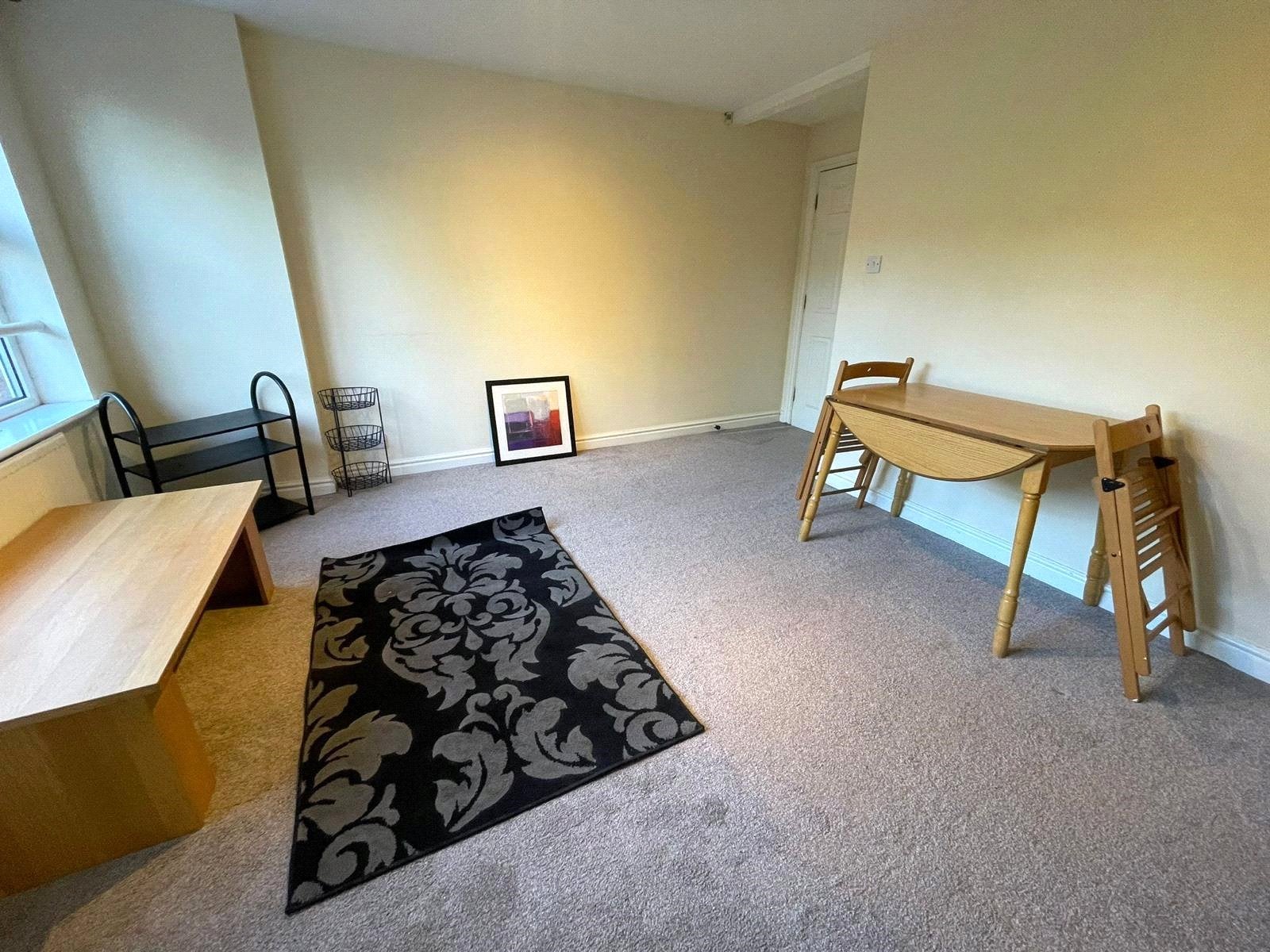 Flat Meridian Place in Manchester