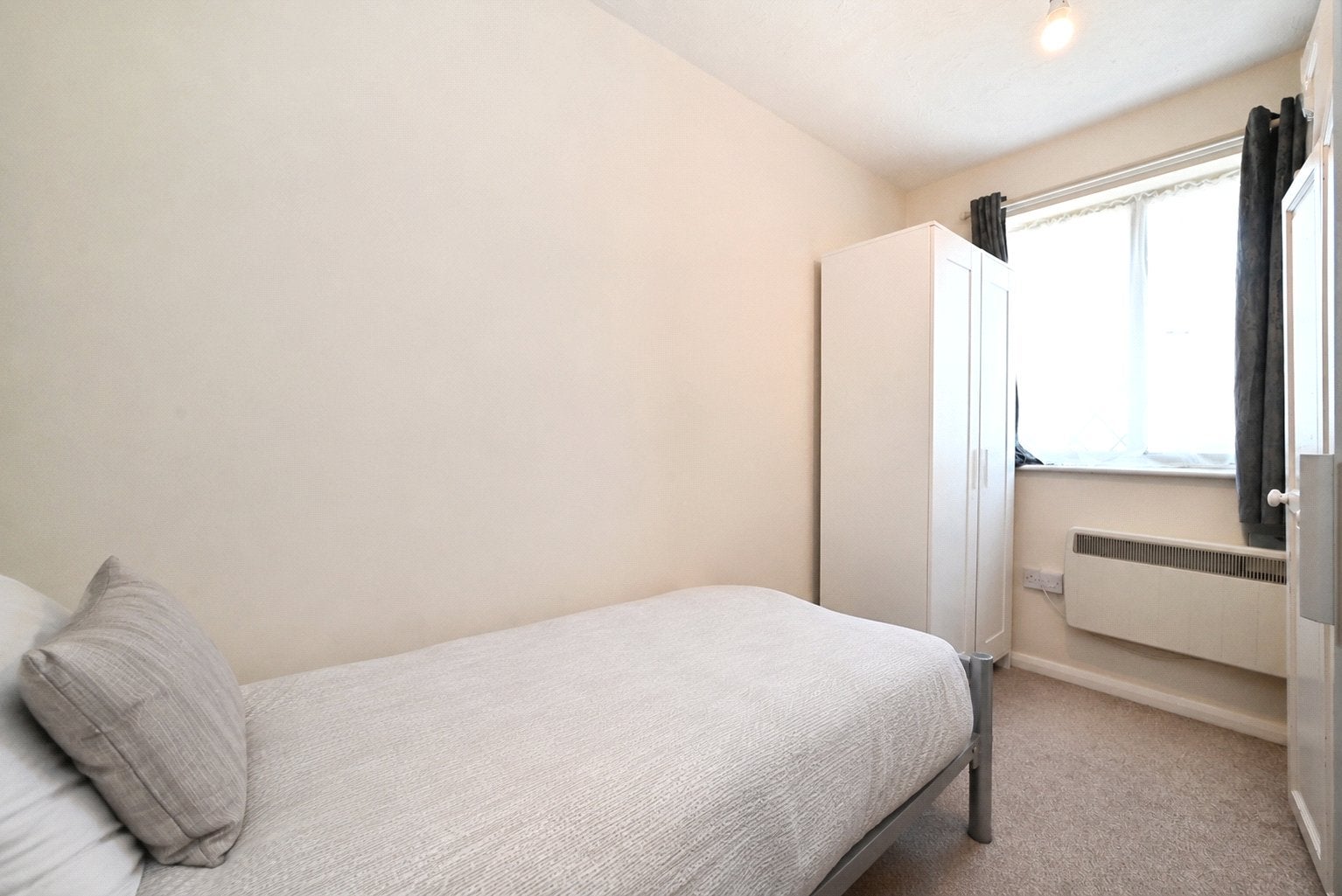House Statham Court in Binfield