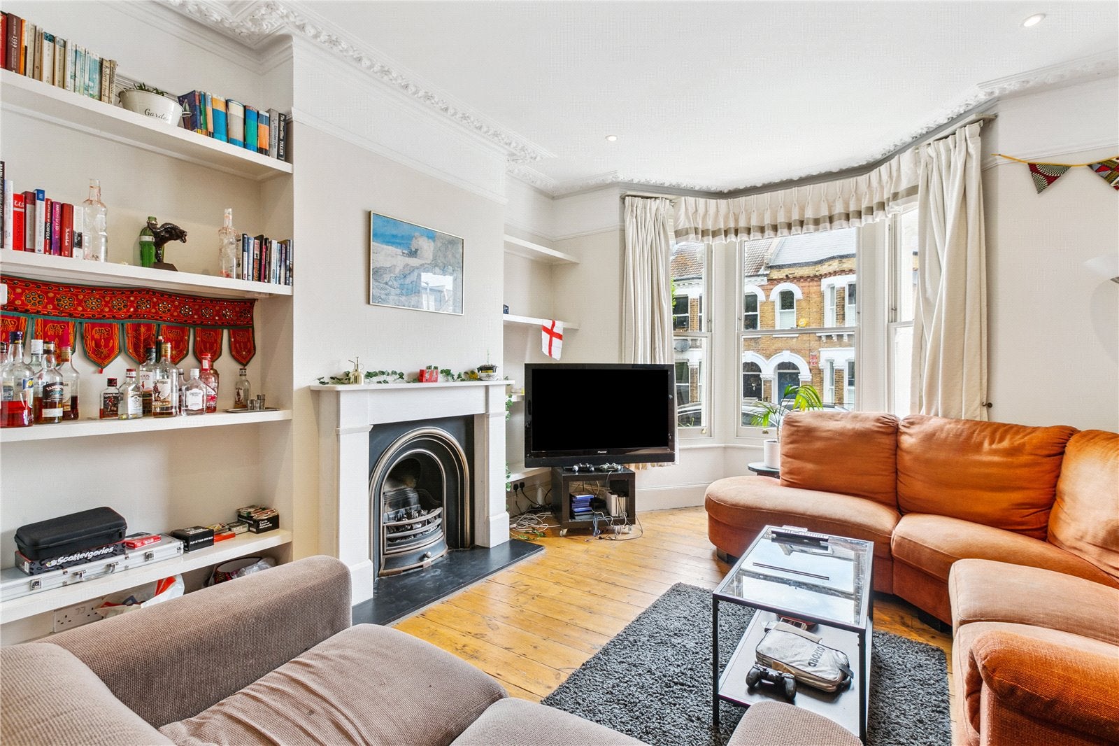 House Harbut Road in Greater London