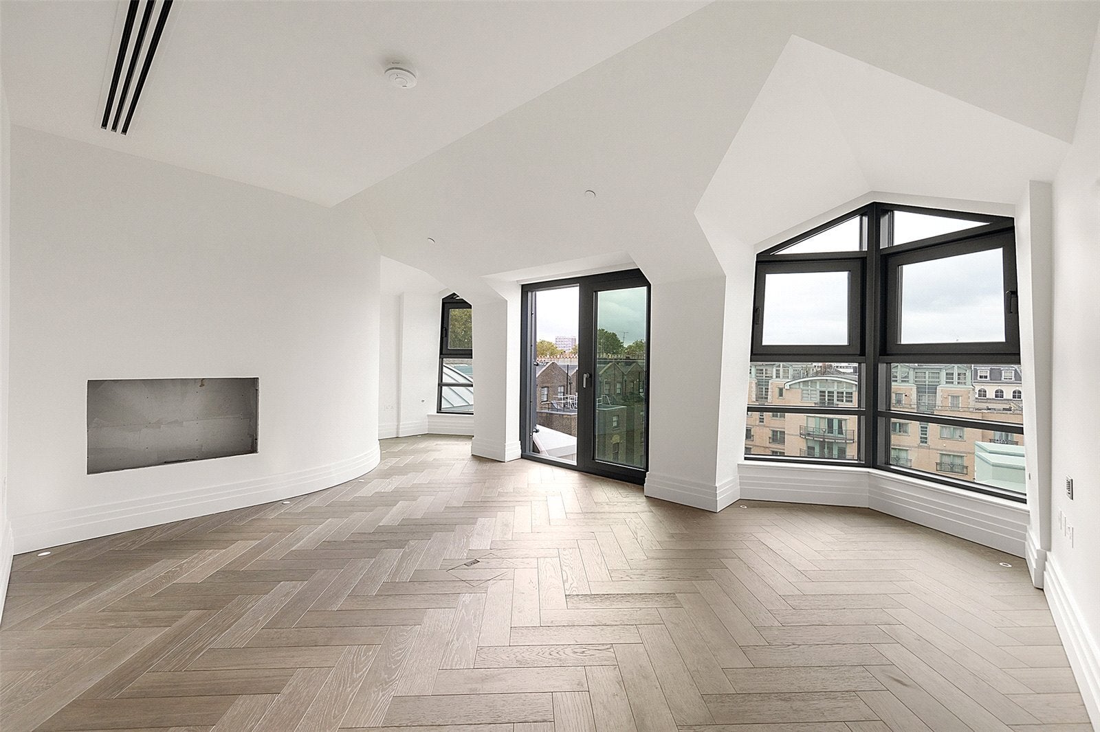 Flat Kensington Gardens Square in City of Westminster