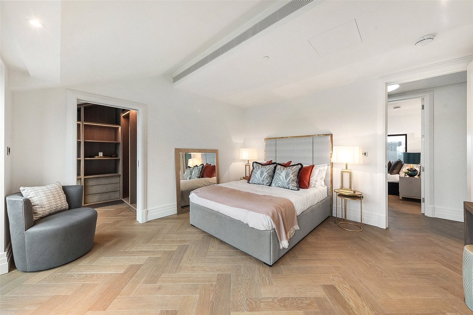 Flat Kensington Gardens Square in City of Westminster