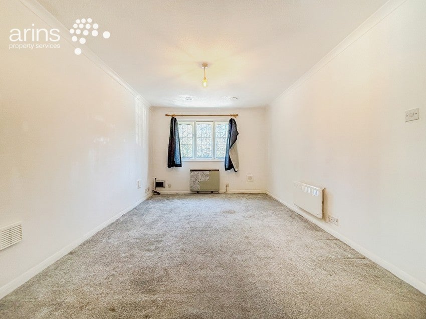 Flat Coningsby in Bracknell