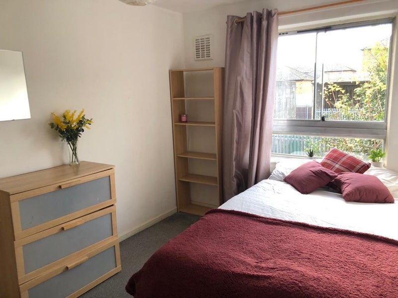 Room Wilkinson Way in Greater London