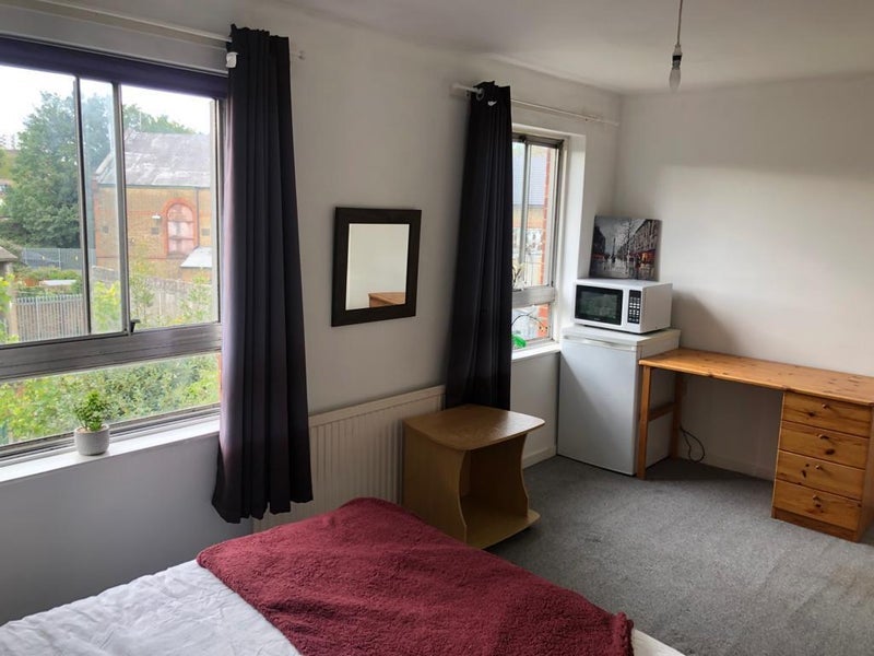 Room Wilkinson Way in Greater London