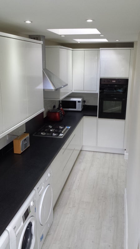 Room High Road Leytonstone in Greater London