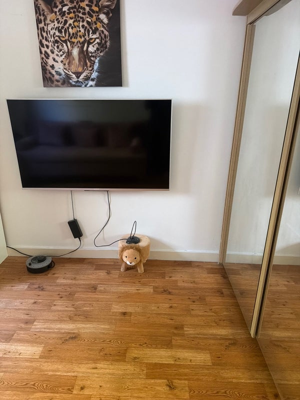 Room Comber Grove in Greater London