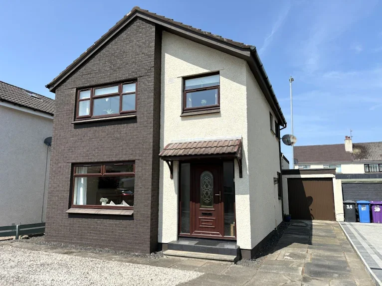 House Coll Gardens in Dreghorn