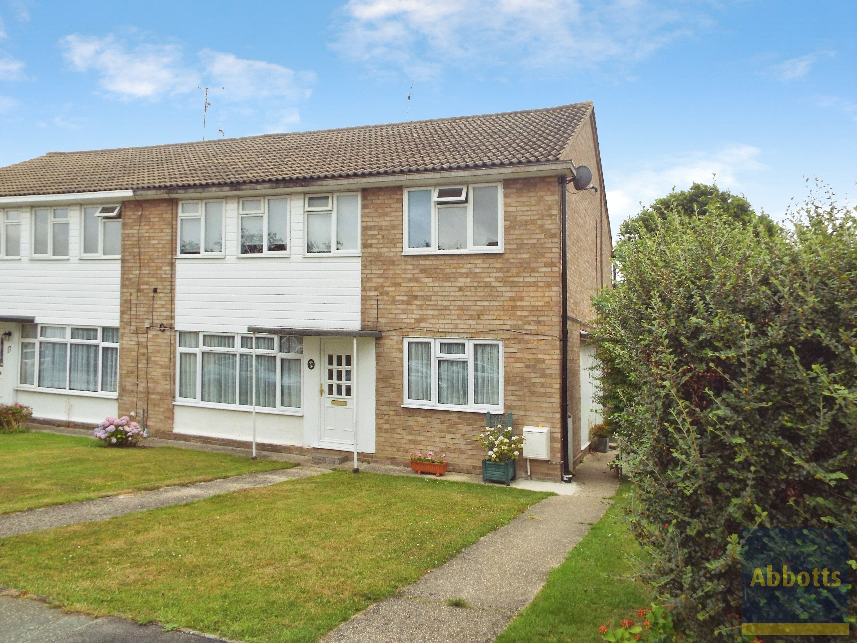 House Dukes Farm Road in Billericay