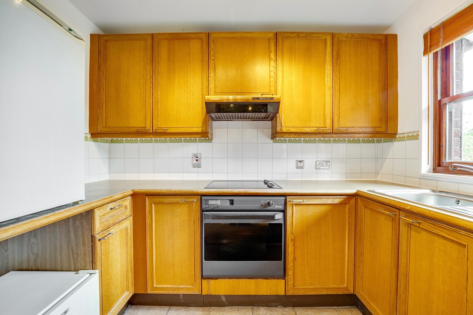 Flat Mayfield Road in Pontypridd